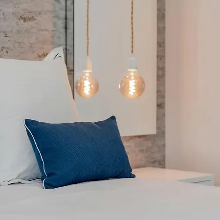 Barreiros Iii By An Island Apartment *